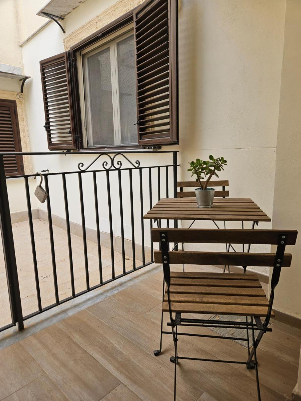 Porta D Ossuna Comfort Apartments Palermo Esterno foto